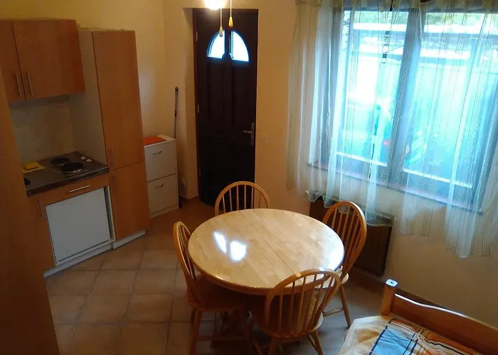 アパート Jasmine イゾラ